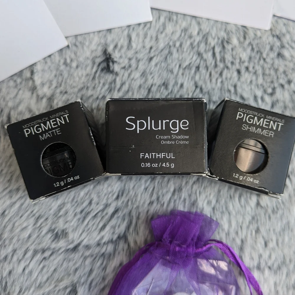 Younique‎ Sample Bundle Face Masks & Eye Shadow